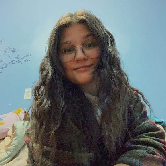 Meet your Posher, Emma marie - Picture 1 of 1